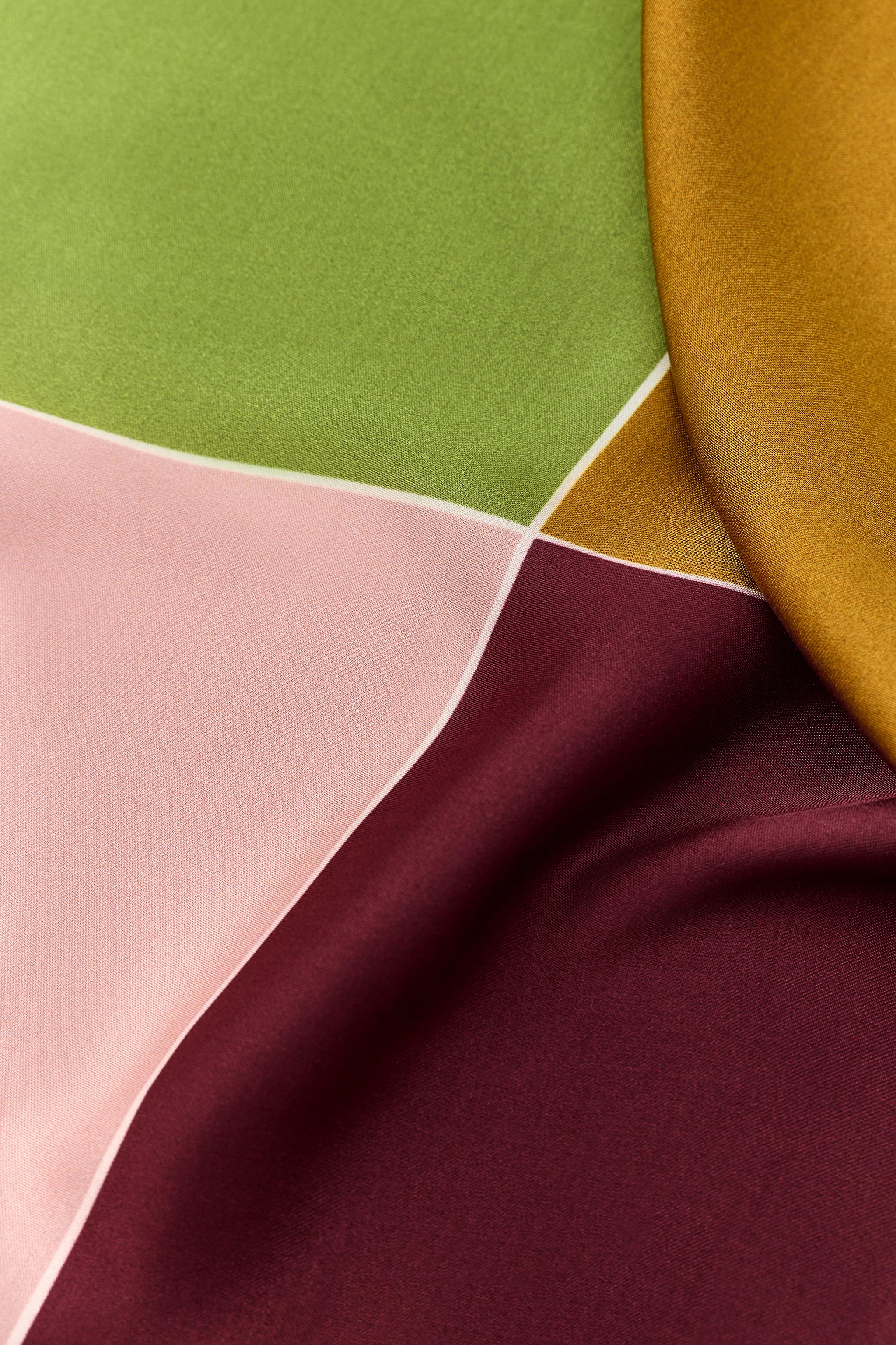 100% VISCOSE PRINTED SCARF
